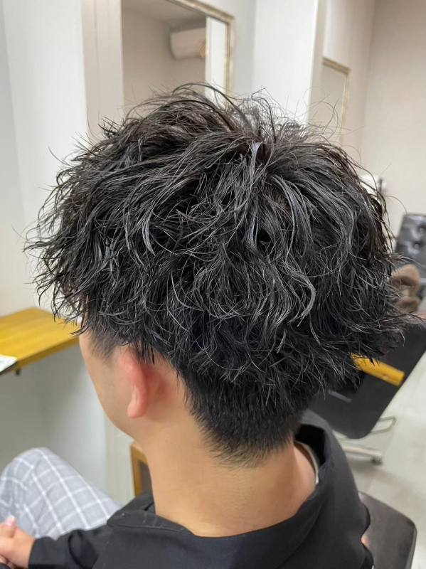 ヘアオイルの使い方は？メンズのヘアセット