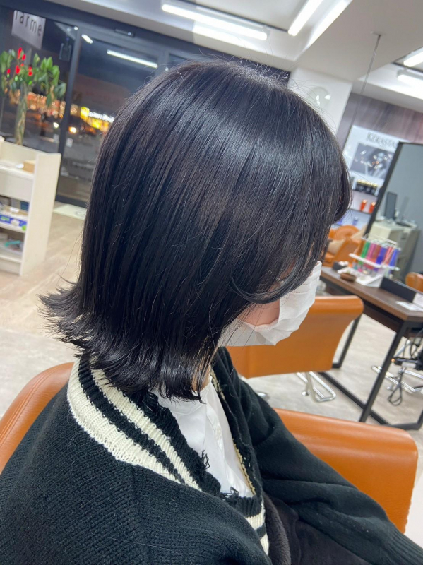 ブルージュってどんな髪色？