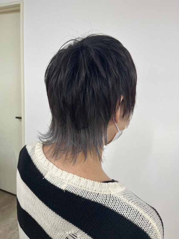 ギャップを楽しむ“前髪”ありスタイル