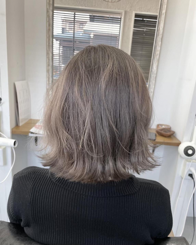 アッシュグレー髪色ガイド