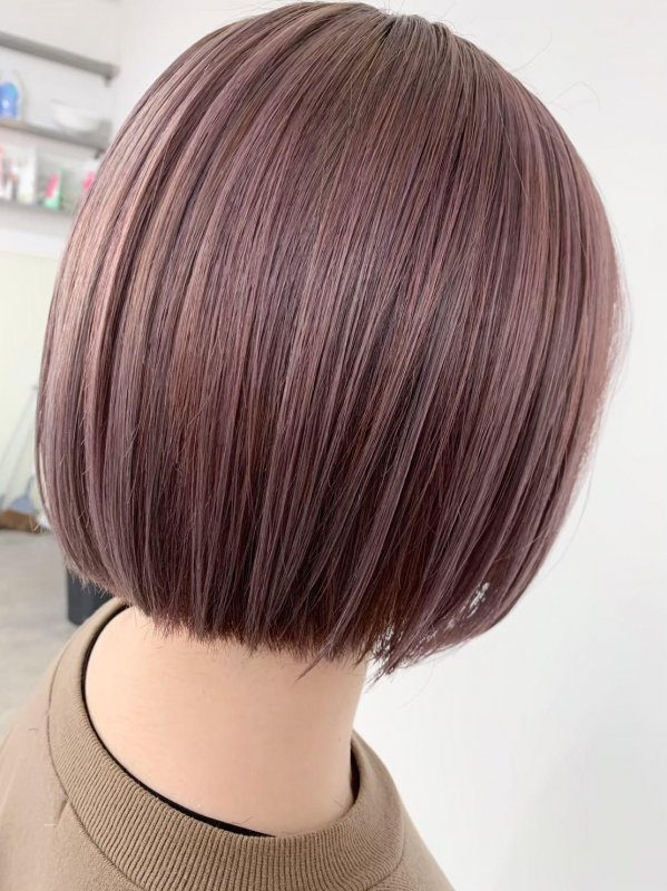 面長さん向けハイトーンボブ魅力
