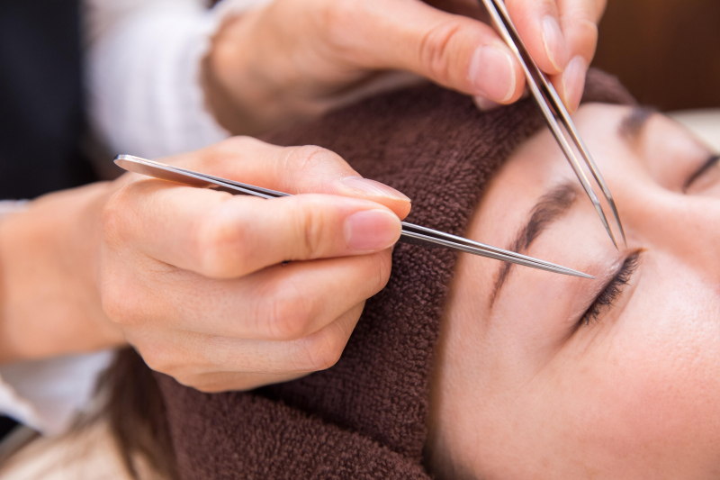 まつげエクステの種類とケアQ&A