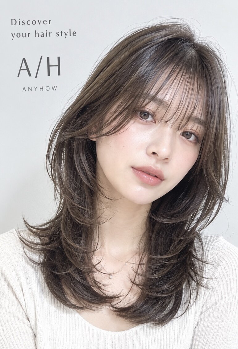 ミディアムレイヤーのブラウンヘア実例（Hair & Make anyhow）