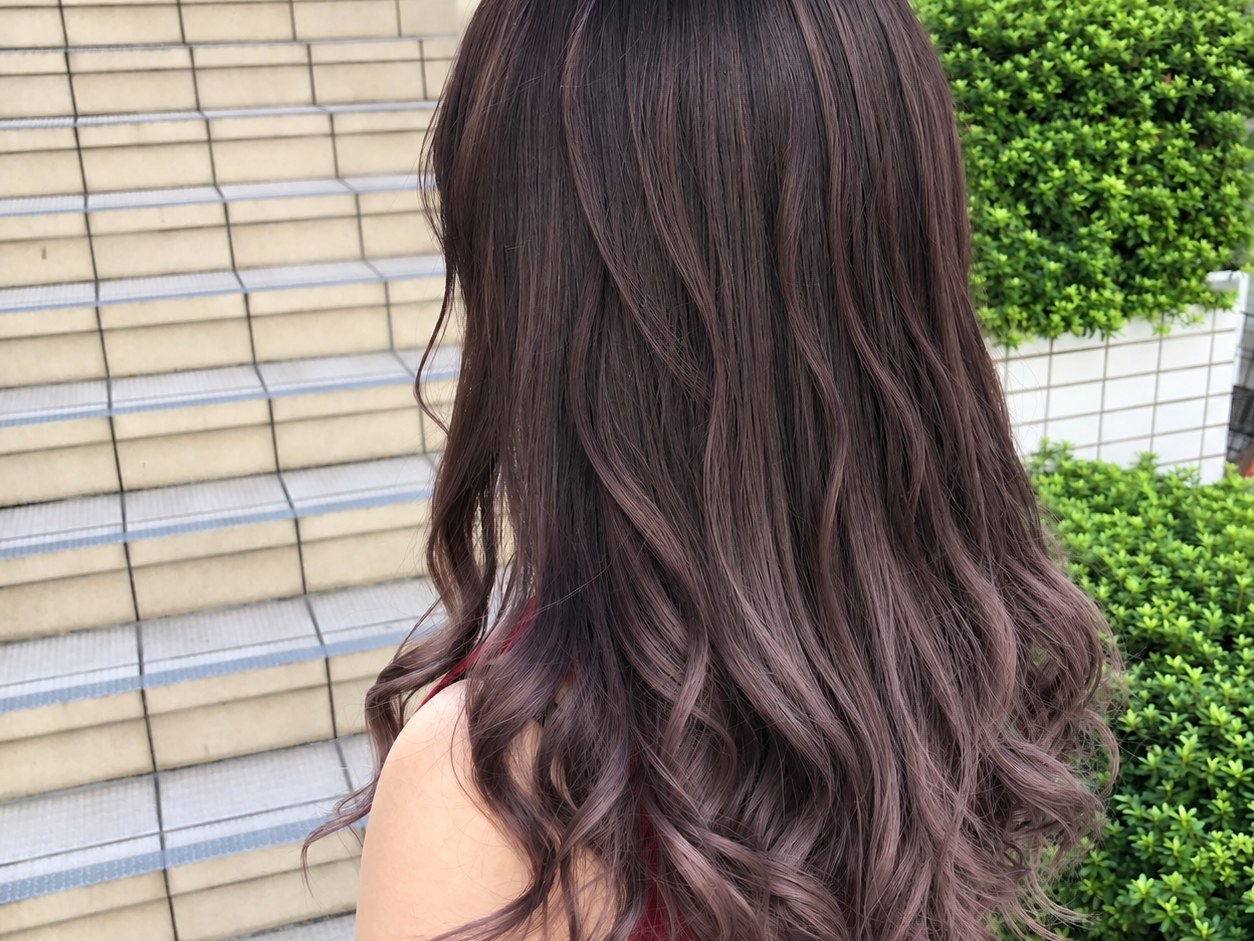 秋の透明感カラー。インナーカラーで大人っぽく